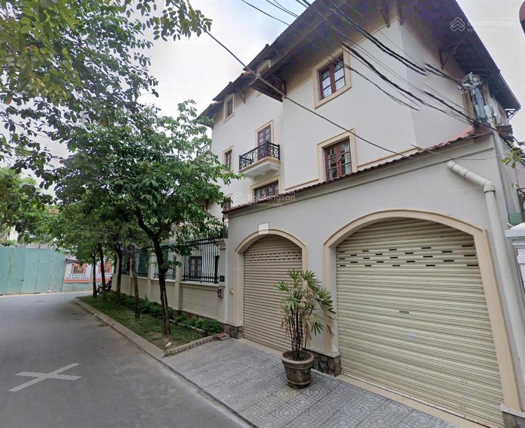 Hiếm có biệt thự hồ bơi góc 2mt nguyễn văn hưởng, thảo điền 10x25m2 (260m2) 3 tầng, sân vườn 80 tỷ
