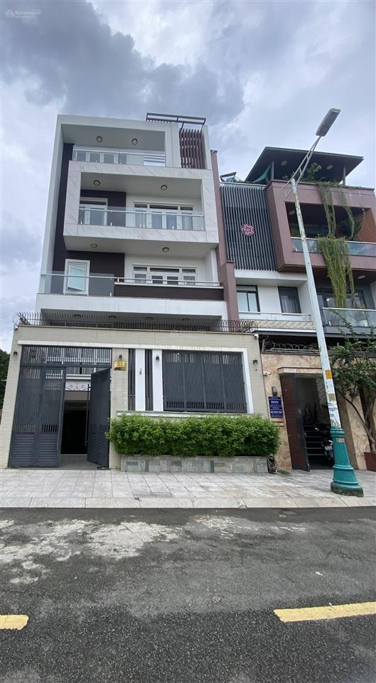 187tr/m2  thủ đức house  trần não q2, chủ ngộp bank bán giá 40 tỷ7x28m 213.7m2  hầm+5 tầng