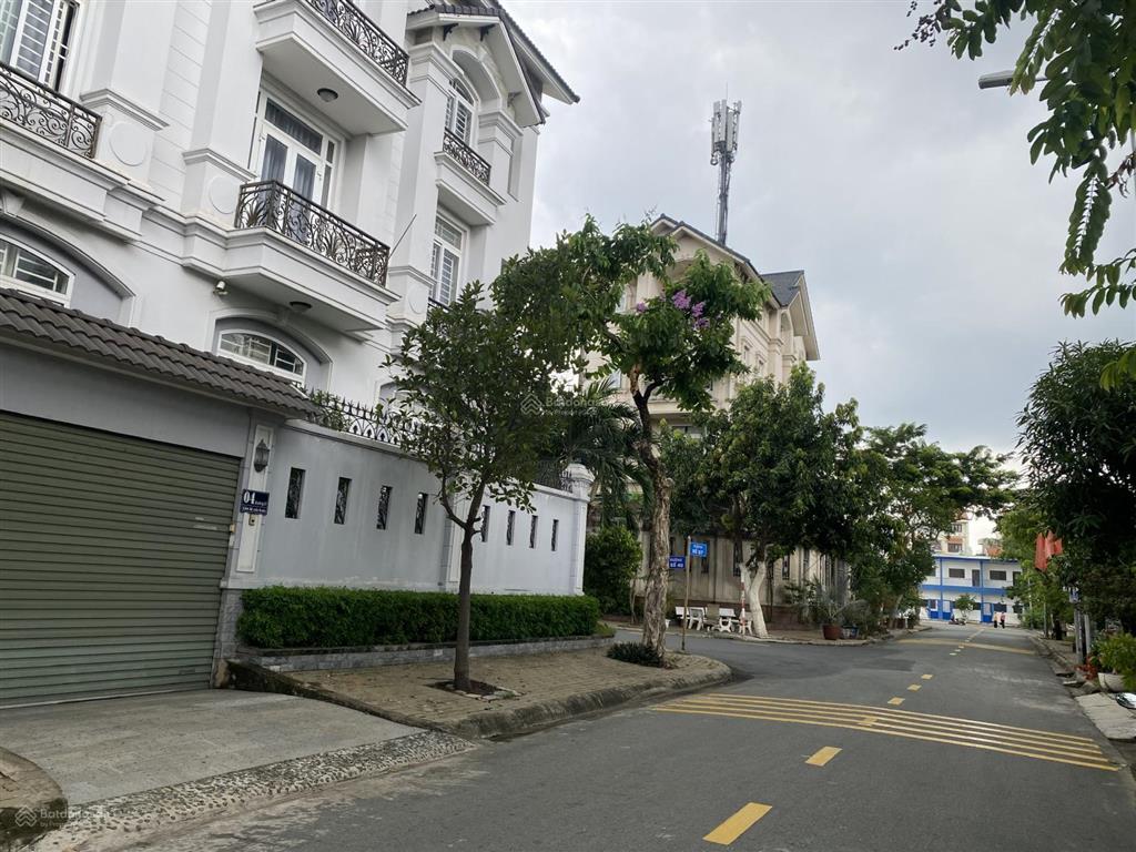 187tr/m2  thủ đức house  trần não q2, chủ ngộp bank bán giá 40 tỷ7x28m 213.7m2  hầm+5 tầng