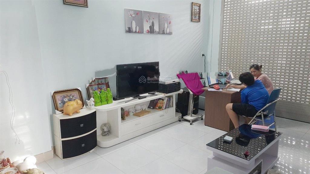 Sang nhượng trước tết nhà 3 tầng ngay vành đai 2  ngang 5.8m bề thế  dọn vali ở ngaydân trí cao