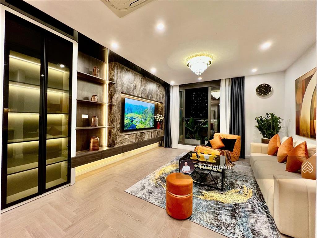 Chính chủ bán căn 1 ngủ 38m2 sổ lâu dài vinhomes green bay mễ trì  lương thế vinh. giá 4.5 tỷ