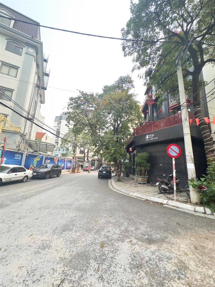 Chính chủ cần bán nhà phân lô quan hoa 70m2 xây 5 tầng  2thoáng  oto tránh vỉa hè 9m, kd cực đẹp