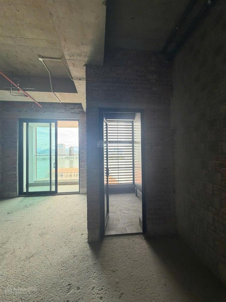 Chính chủ cần bán nhanh căn hộ sun ponte residence đà nẵng vào ở ngay siêu rẻ chỉ 8x tr/m2