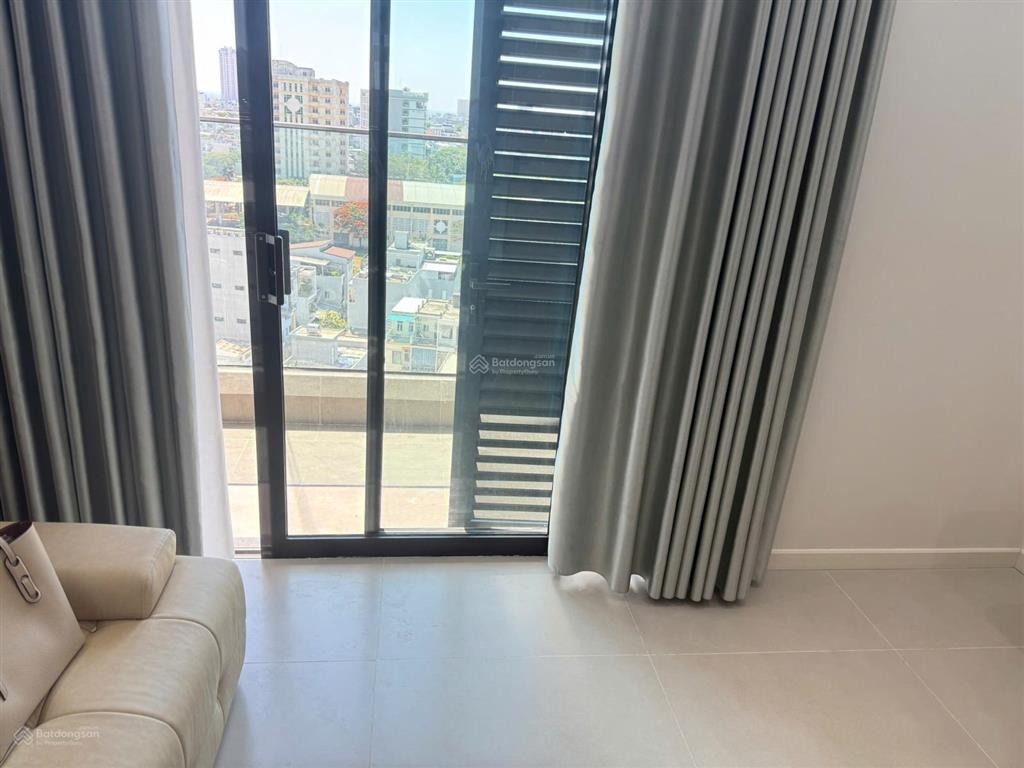 Chính chủ cho thuê studio 34m2 ở ngay đủ nội thất tại sun ponte biểu tượng ngay cạnh cầu rồng