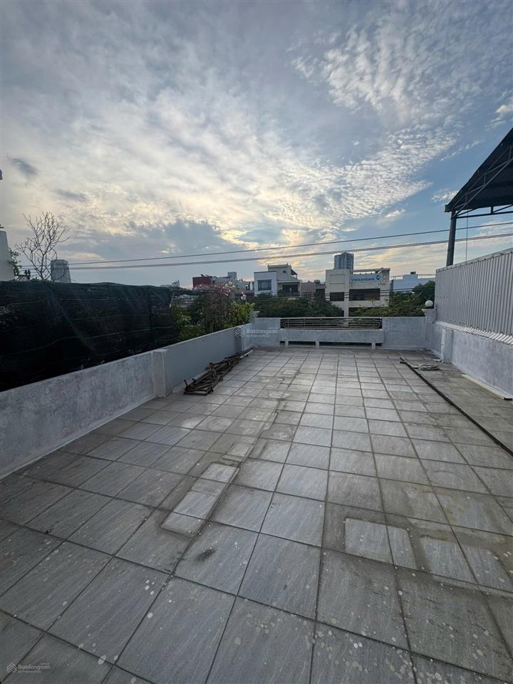 Cho thuê nhà mặt tiền đường ngô quyền gần cầu sông hàn