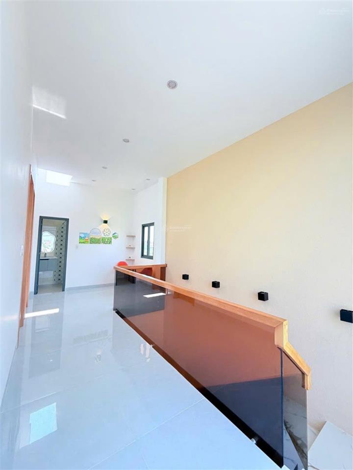 Nhà mới xây hoàn toàn tại khu diên phú