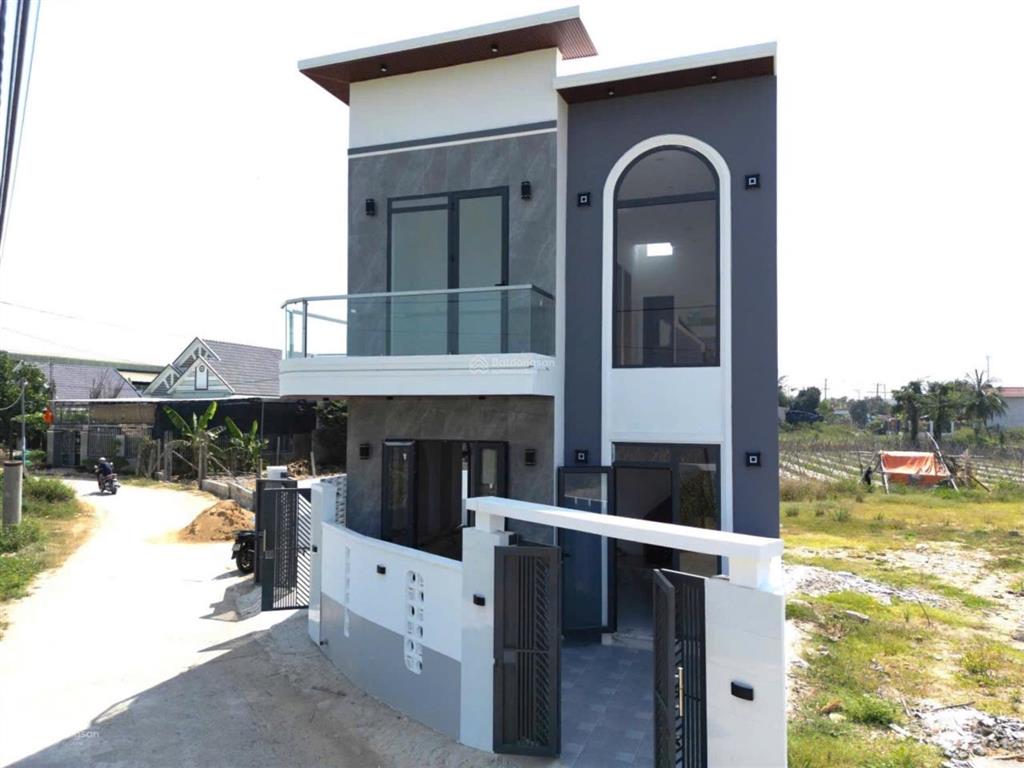 Nhà mới xây hoàn toàn tại khu diên phú