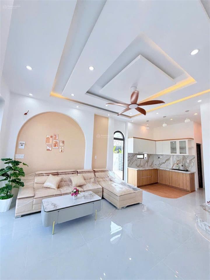 Nhà mới xây hoàn toàn tại khu diên phú