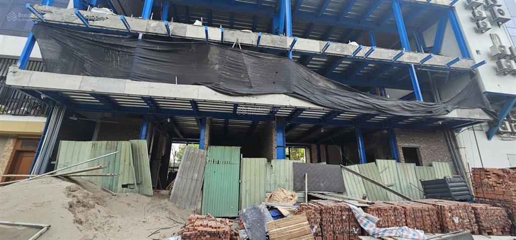 Bán nhà xưởng sổ full thổ cư ,diện tích 400m2*3 tầng cách chân cầu vđ4 200m.