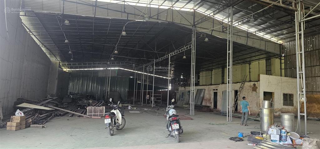 Cho thuê kho xưởng. tại kiêu kỵ. điện 3 pha, container đỗ cửa. có thể ở lại.