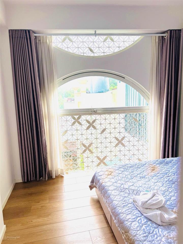 Nhà vip  bình thạnhhẻm ôtô, dòng tiền 25tr/thang, 40m2  4tầng.