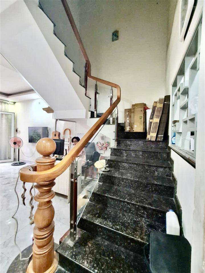 Chủ ngộp bán nhanh50m2 nhà đẹp hẻm ôtô  7 tỷ  ngay chợ bà chiểu  bình thạnh