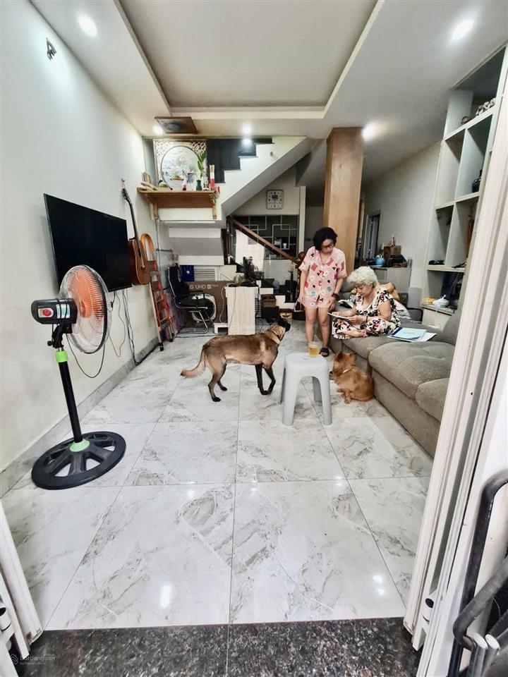 Chủ ngộp bán nhanh50m2 nhà đẹp hẻm ôtô  7 tỷ  ngay chợ bà chiểu  bình thạnh