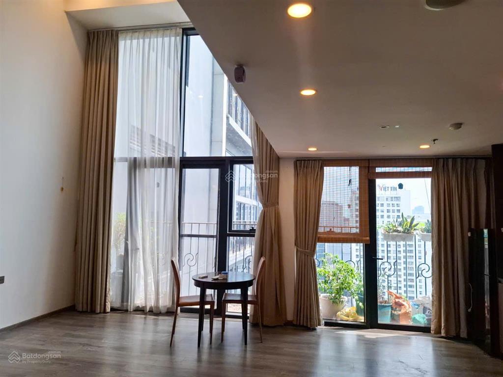 Chính chủ bán pentstudio 58m2. 699 lạc long quân. sổ đỏ lâu dài. giá tốt. miễn môi giới, trung gian
