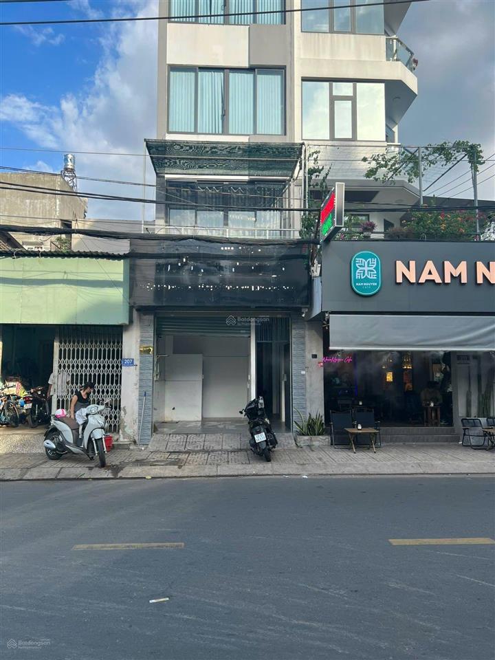 Cho thuê mặt bằng riêng biệt mặt tiền tân quý, ~30m2 có gác, chỉ 8tr. hợp take a way, bán mang đi