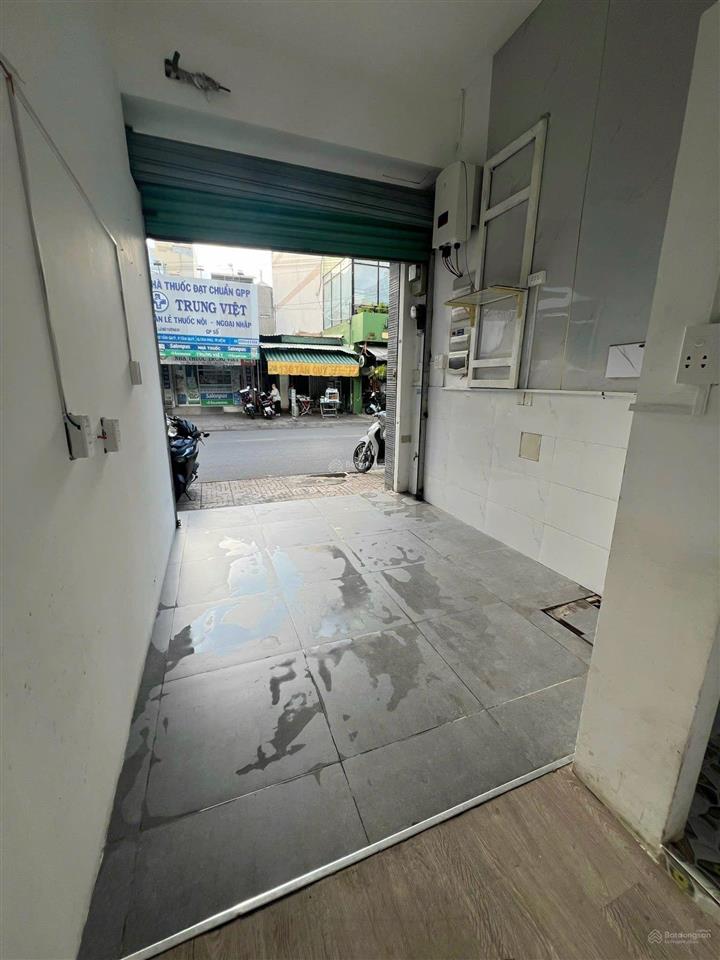 Cho thuê mặt bằng riêng biệt mặt tiền tân quý, ~30m2 có gác, chỉ 8tr. hợp take a way, bán mang đi
