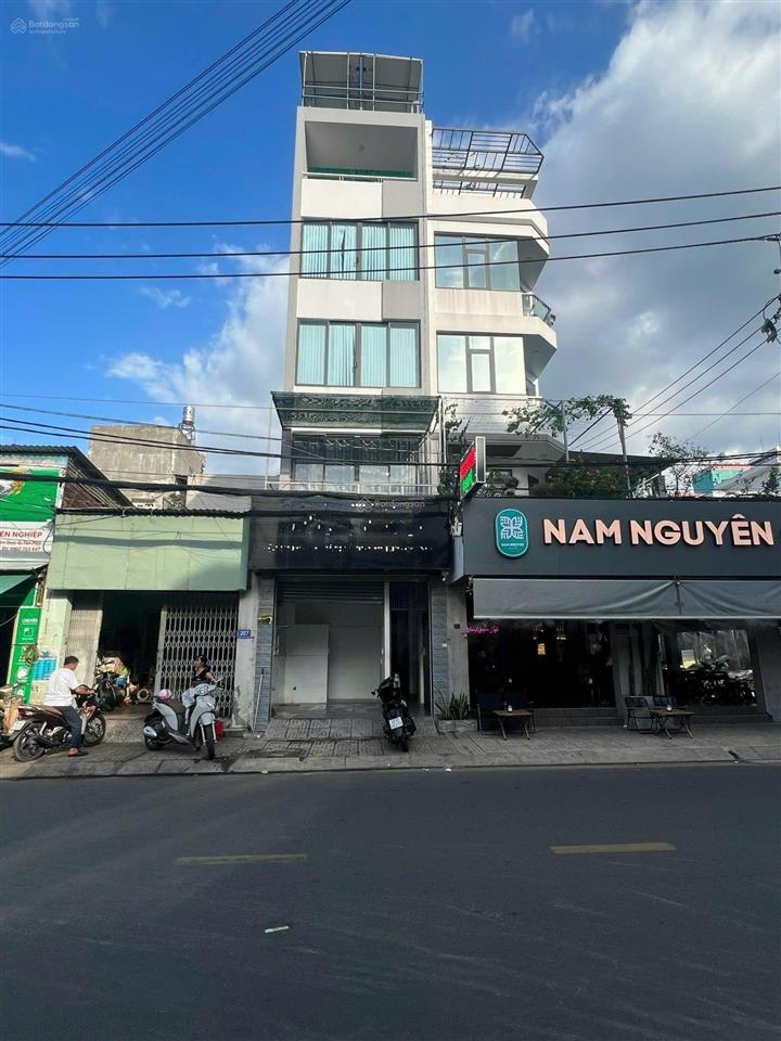 Cho thuê mặt bằng riêng biệt mặt tiền tân quý, ~30m2 có gác, chỉ 8tr. hợp take a way, bán mang đi