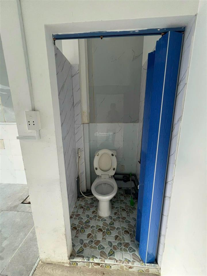 Cho thuê mặt bằng riêng biệt mặt tiền tân quý, 30m2 có gác, chỉ 8tr. hợp take a way, bán mang đi