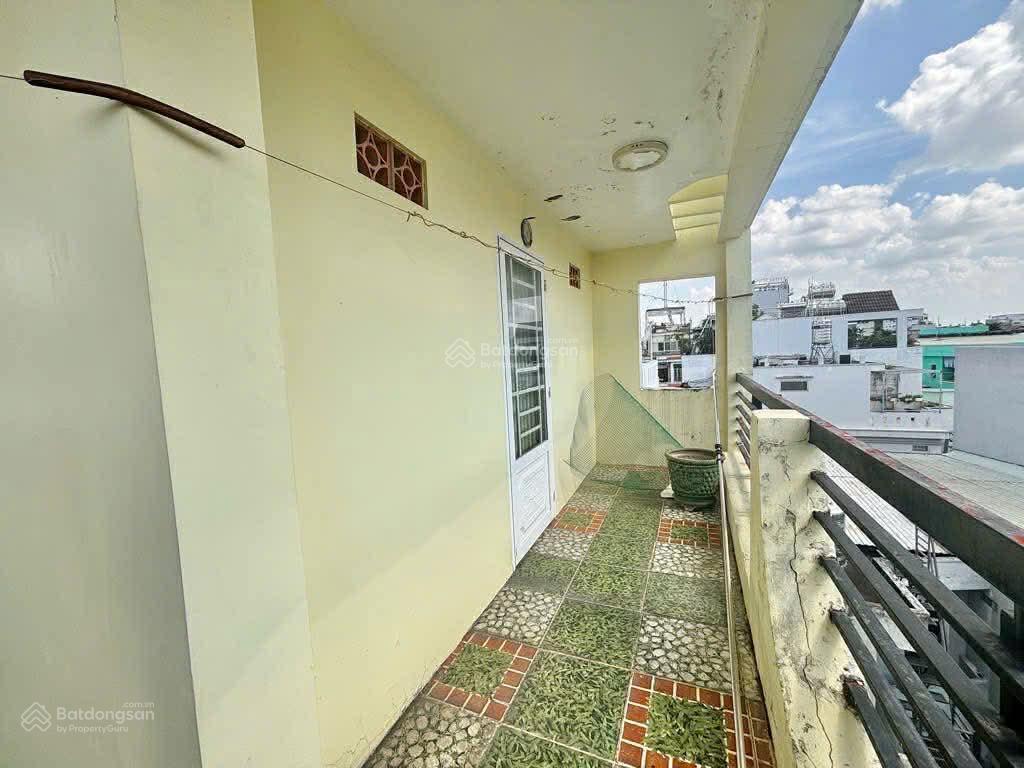 Ngộp ngân hàng gấp bán trung tâm gò vấp 5m5 x 20m 4 tầng btct 8ty888 đường thống nhất  quang trung