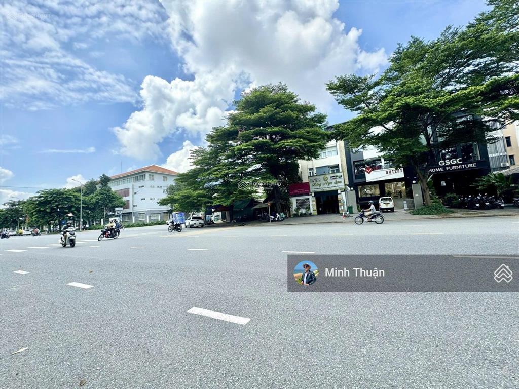 Tin thật ! tòa nhà khu uỷ ban tml đường 40m hầm 4 tầng  8 x 18m  144m2  giá giảm mạnh về 36 tỷ