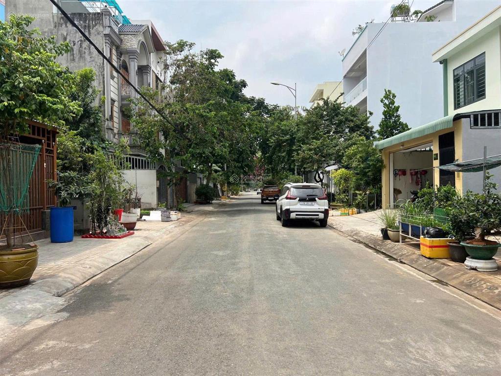 Hạ giá! bán nhà mặt tiền ngay trương văn bang  4 tầng  6 x 16m  95m2  full nt  giá về 15 tỷ