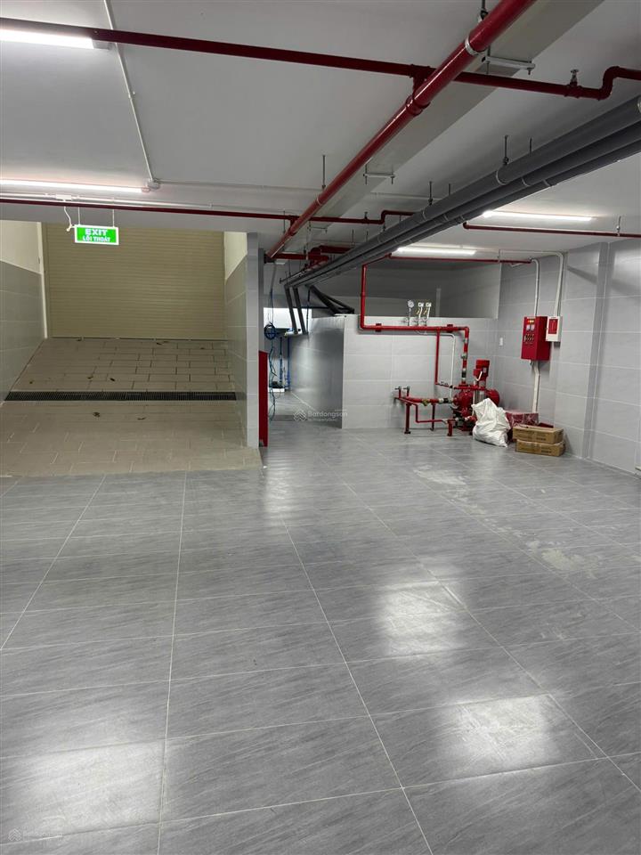 Tin thật ! tòa nhà khu uỷ ban tml đường 40m hầm 4 tầng  8 x 18m  144m2  giá giảm mạnh về 36 tỷ