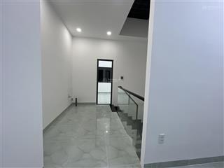 Nhà xây mới 100%, nhà đẹp như mới