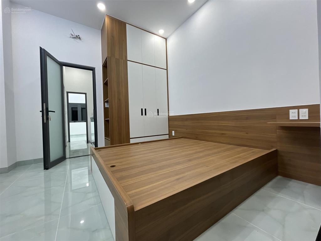 Nhà xây mới 100%, nhà đẹp như mới