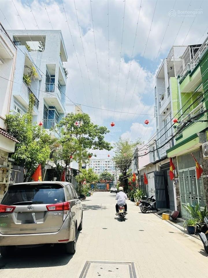 Siêu phẩm 5 tầng, hẻm 6m thông, dt 4,5*15, full nội thất cao cấp, gần sân bay, emart