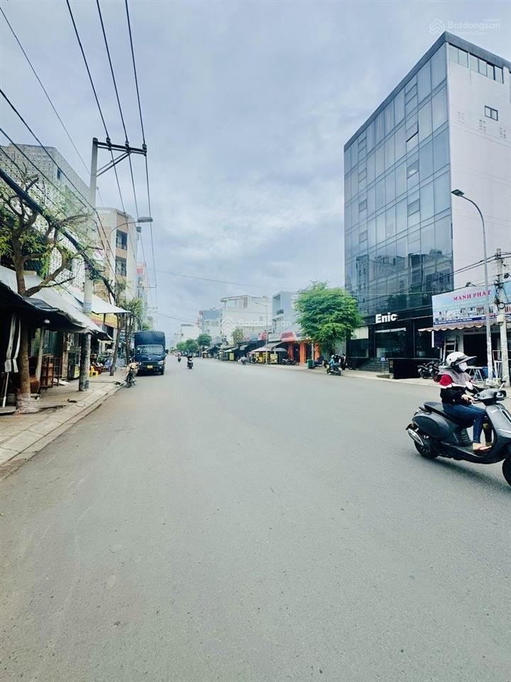 Hàng hiếm 5 tầng, gần sân bay, chợ, dt 4.3*22,5, xe hơi đậu nhà thông, dòng tiền 30tr/th, nhỉnh 9t