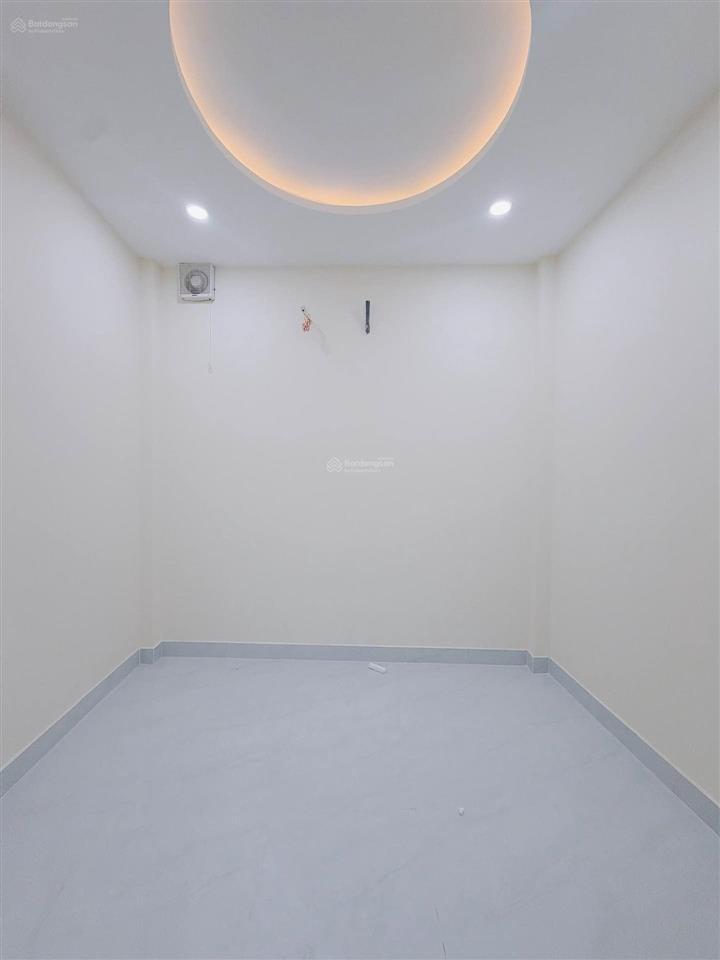 Bán nhà q4  tôn đản  4 tỷ 099 vị trí đường tôn đản, p8, q4. diện tích 33.5m (\bm{3 \t