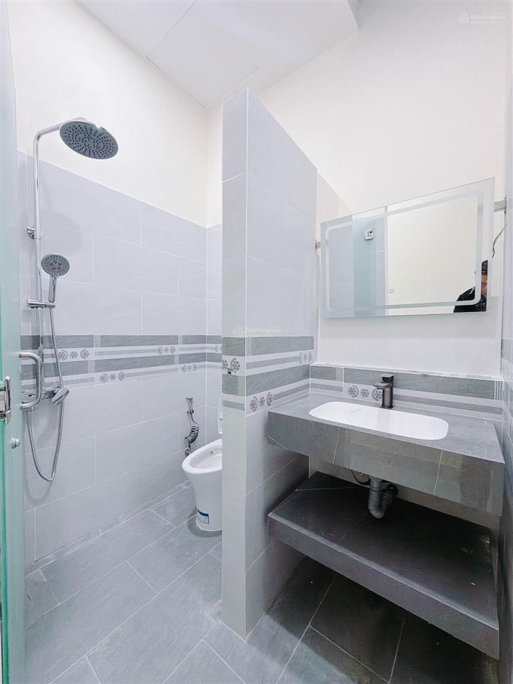 Bán nhà q4  tôn đản  4 tỷ 099 vị trí đường tôn đản, p8, q4. diện tích 33.5m (\bm{3 \t