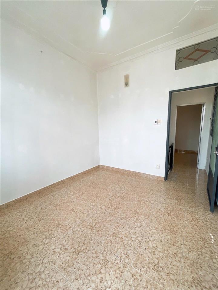 P.tân mỹ q7, nhà 2 tầng btct, hẻm 4m sạch đẹp
dt 3.1x9m, 2pn 2wc, cách mt 20m
kdc hiện hữu