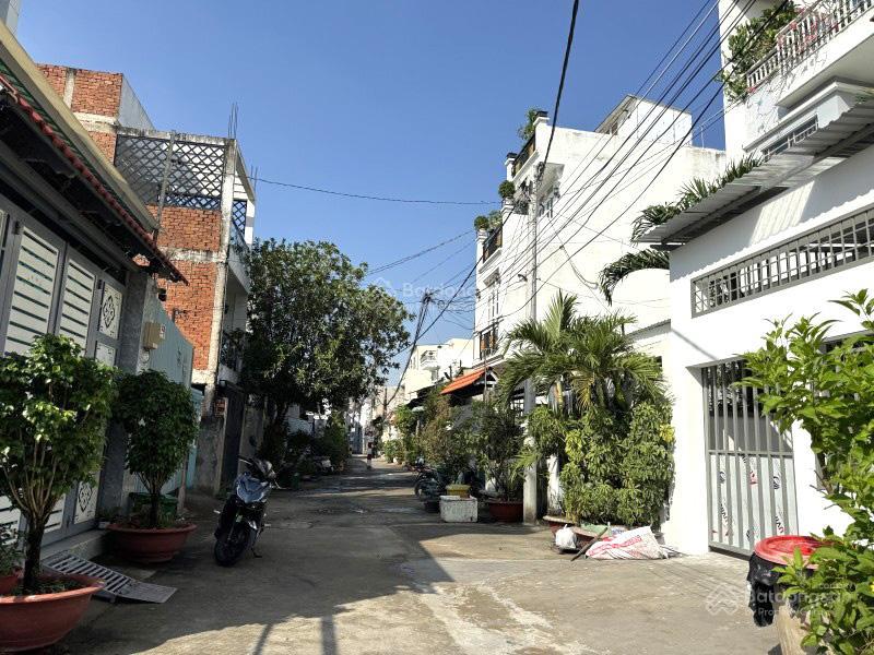 Nhà 82m  hiệp bình phước  sát vạn phúc  hẻm ô tô  giá chỉ 4.99 tỷ