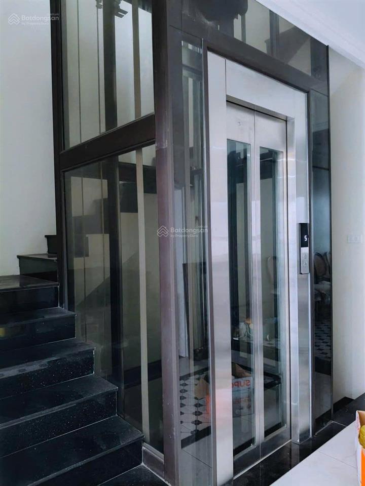 Bán nhà 69m2, 5 tầng có thang máy, có đồ, dân xây ở tâm huyết nhưng do chuyển công tác nên bán
