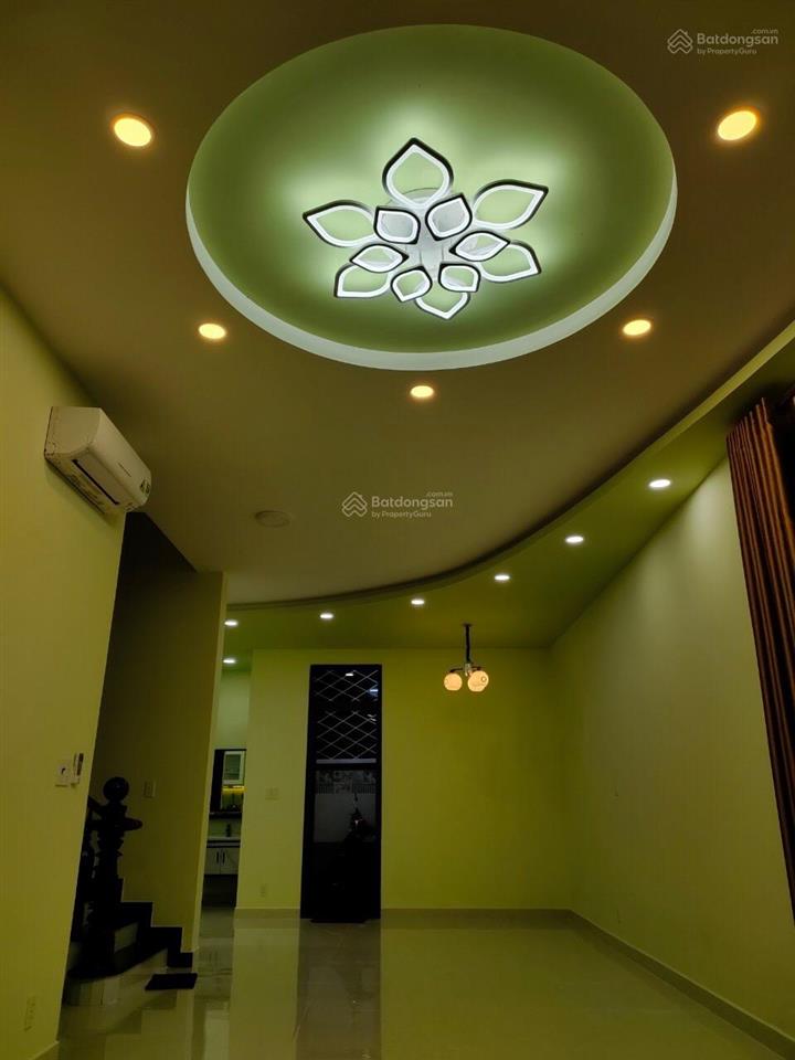 Biệt thự cho thuê, mới hoàn thiện, mặt tiền dự án full nội thất giá rẻ 12tr/th.  0911 747 ***