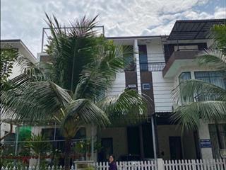 Cho thuê biệt thự đường nguyễn văn tuôi full nội thất