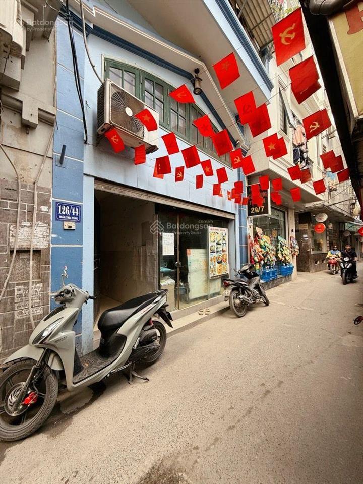 Hiếm  duy nhất còn lại ở trần thái tông nhà đẹp + hai mặt thoáng + ngõ thông, dt 81m2  15m ra ôtô