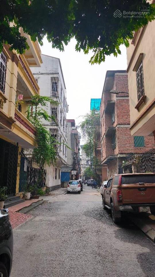 Dương khuê  80m hàng xóm đh thương mại ô tô tránh dừng đỗ  kinh doanh vp sầm uất
