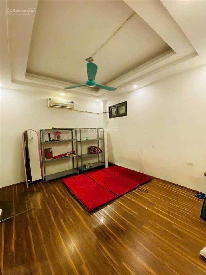 Bán nhà xuân thủy 32m2 4t 9.9 tỷ ô tô tránh, nhà đẹp, ở + kd đỉnh