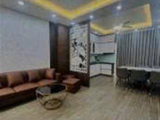 Cho thuê nguyên căn giải phóng, 7 tầng thang máy, nội thất, ô tô đỗ cửa, 46m  24tr