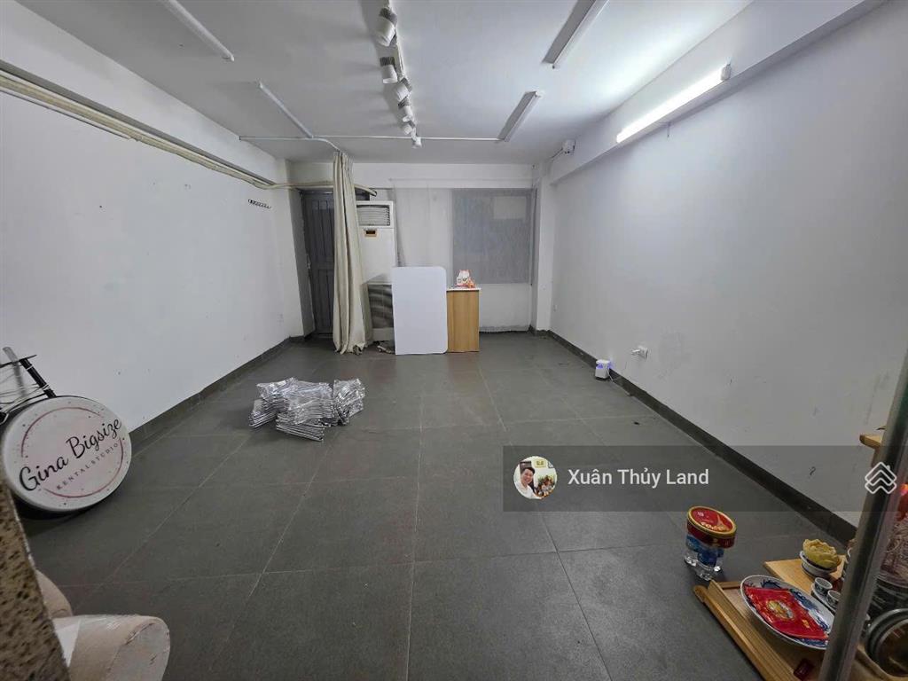 Cho thuê tầng 1 mặt phố nguyễn sơn, long biên