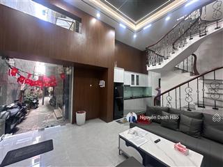 Bán nhà 5 tầng, 40m2 nằm giữa phố hàng buồm, 3pn, ở sướng, nhỉnh 7 tỷ