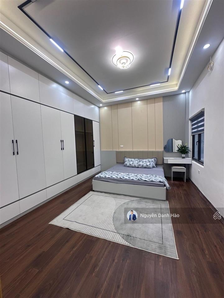Bán nhà 5 tầng, 40m2 nằm giữa phố hàng buồm, 3pn, ở sướng, nhỉnh 7 tỷ