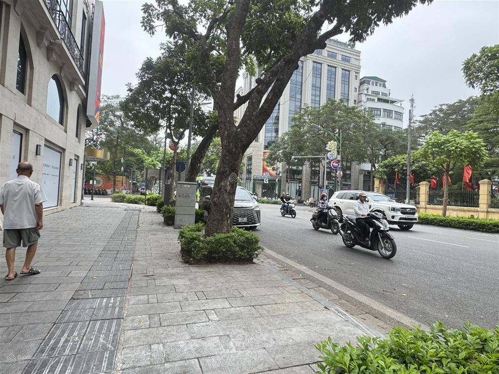 Bán tập thể 31 hàng bài  sổ riêng sở hữu lâu dài  hiện trạng còn mới   0336 236 ***