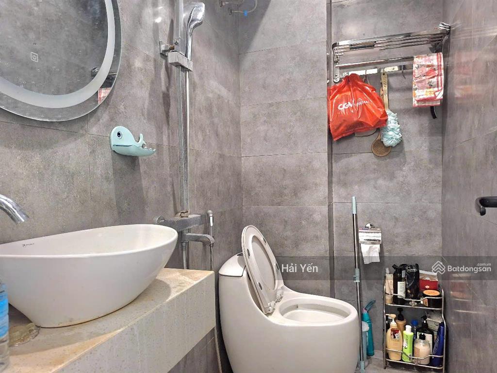 Bán nhà cầu giấy, ngõ thông, ô tô qua nhà. dt 34m x 6 tầng, giá 10,2 tỷ