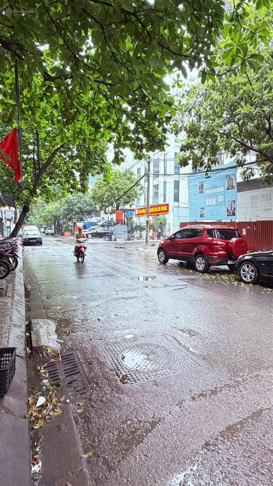 Mặt phố đồng cổ  lô góc  dt 40/45m x 5 tầng  mặt tiền 4m  giá 23.5 tỷ