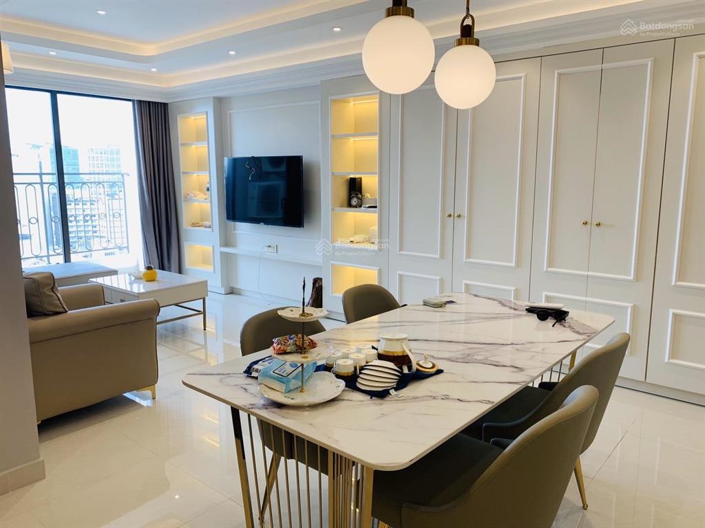 Cần cho thuê căn hộ saigon royal 2pn  2wc view sông sg và bitexco giá tốt.  0909 024 ***