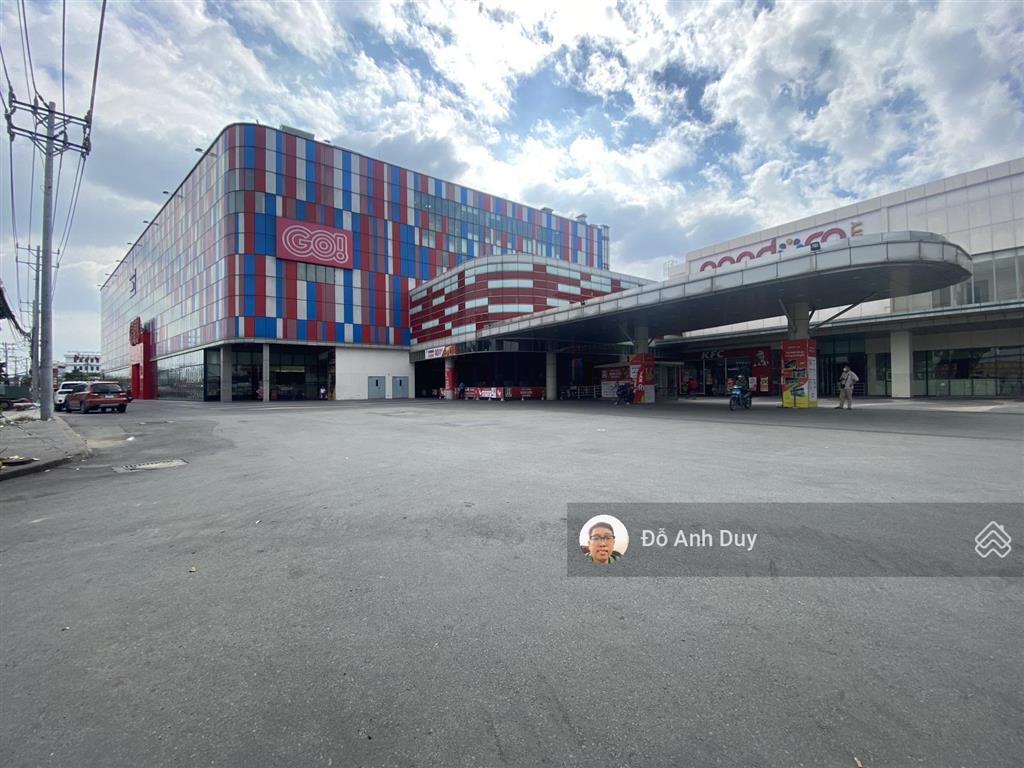 Nhà ngay sân bay, cộng hòa, 5 x 14 m 3 tầng 7 tỷ hẻm, khu vực ô tô ngủ nhà.