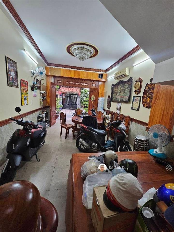 Bán nhà huỳnh văn nghệ, 7,9 tỷ, 100m2, 4pn, 4wc, giá cực chất